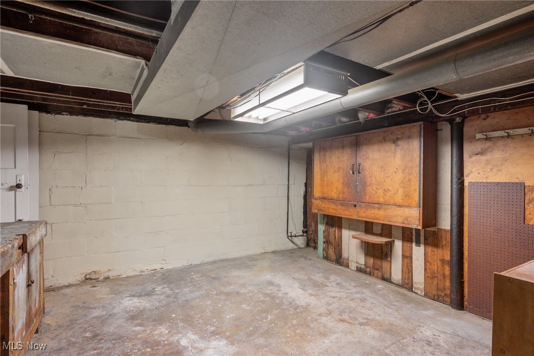 1286 Fry Avenue Lakewood OH 44107