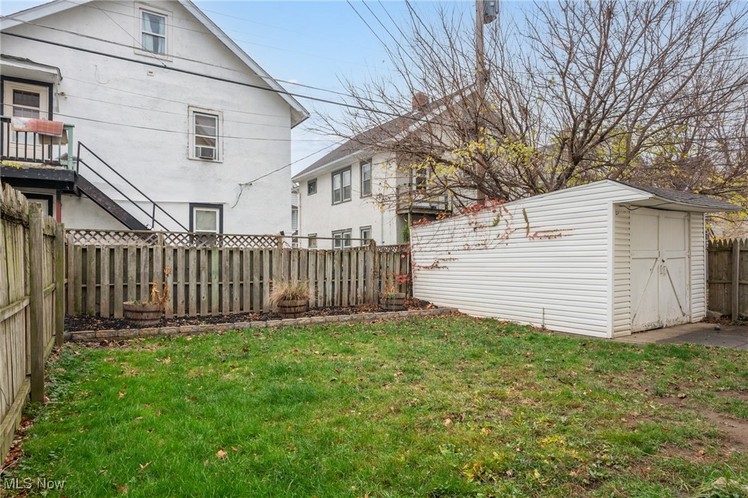 1286 Fry Avenue Lakewood OH 44107