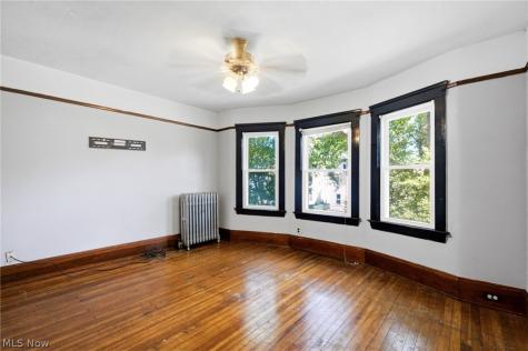 3407 Daisy Avenue Cleveland OH 44109