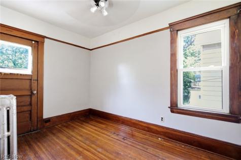 3407 Daisy Avenue Cleveland OH 44109