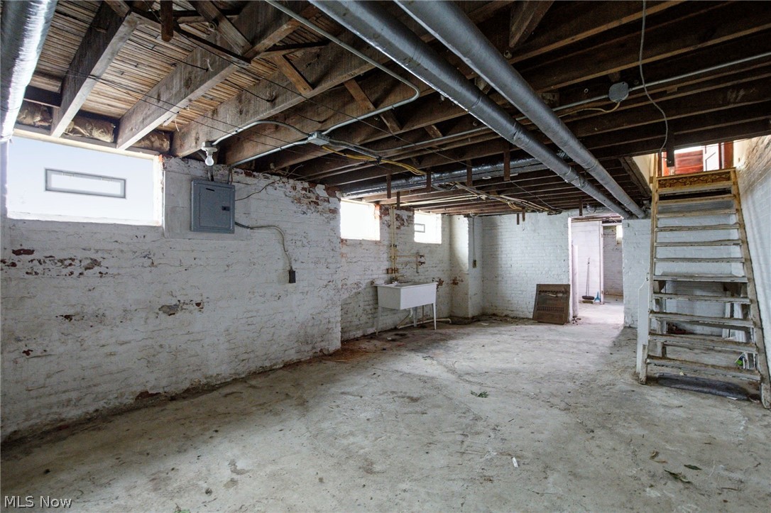 3407 Daisy Avenue Cleveland OH 44109