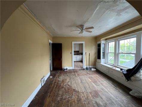 12305 Rexford Avenue Cleveland OH 44105