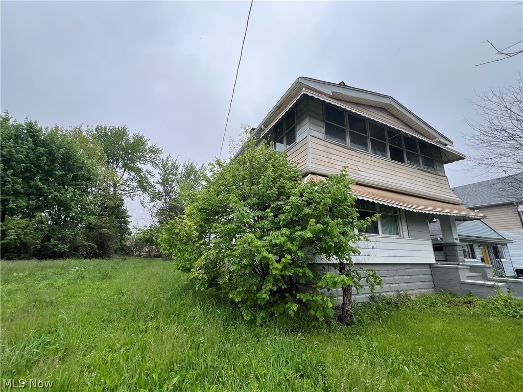 12305 Rexford Avenue Cleveland OH 44105