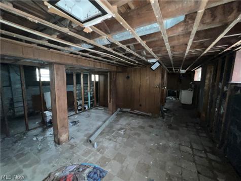12305 Rexford Avenue Cleveland OH 44105