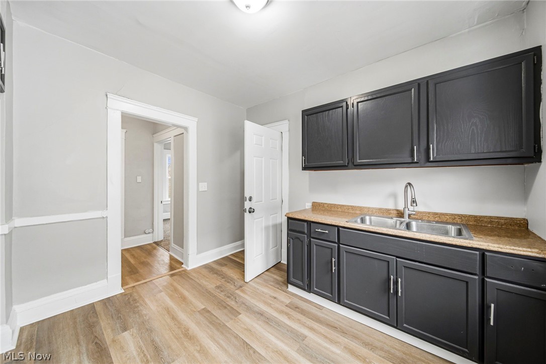 9512 Parkview Avenue Cleveland OH 44104