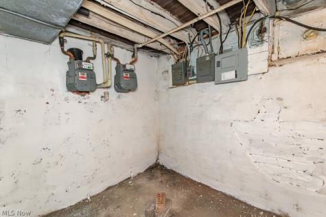 3295 W 46th Street Cleveland OH 44102