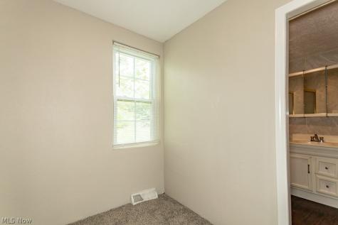 3295 W 46th Street Cleveland OH 44102