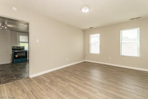 3295 W 46th Street Cleveland OH 44102