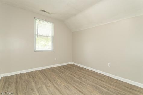3295 W 46th Street Cleveland OH 44102