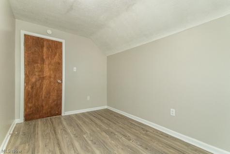 3295 W 46th Street Cleveland OH 44102