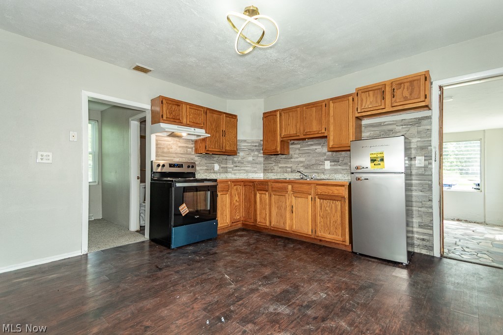 3295 W 46th Street Cleveland OH 44102