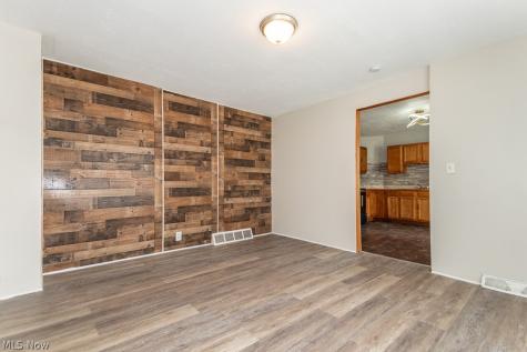 3295 W 46th Street Cleveland OH 44102