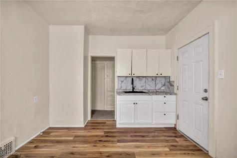 3331 E 140th Street Cleveland OH 44120