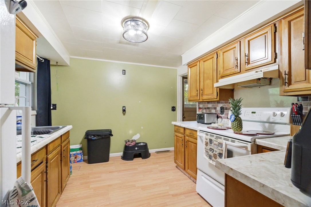 221 Tower Street SW Beach City OH 44608