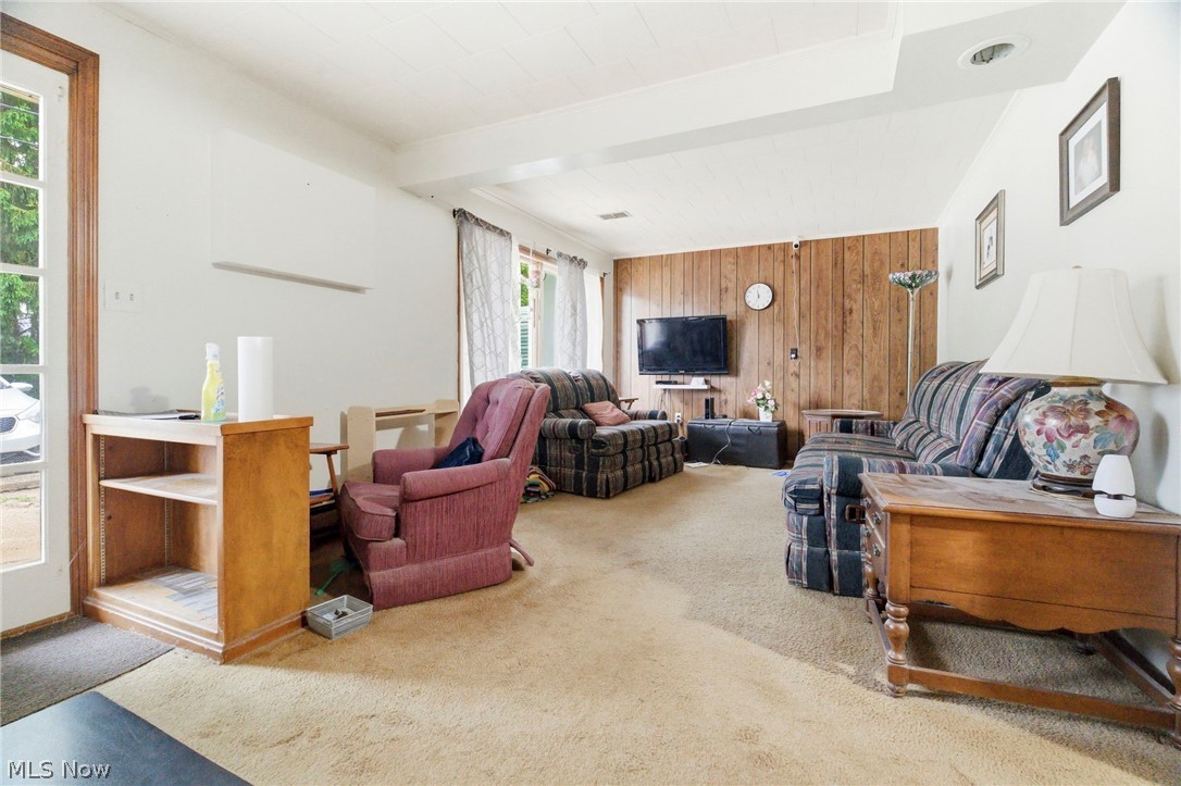 221 Tower Street SW Beach City OH 44608