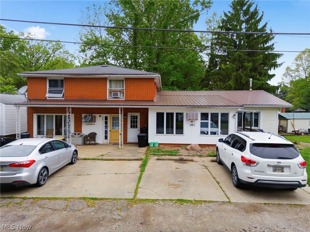 221 Tower Street SW Beach City OH 44608