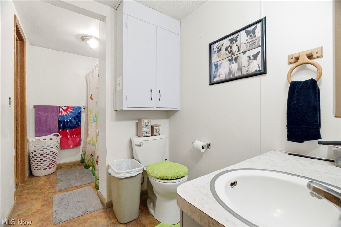 221 Tower Street SW Beach City OH 44608