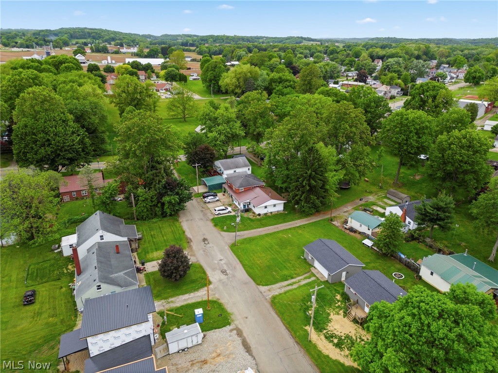 221 Tower Street SW Beach City OH 44608
