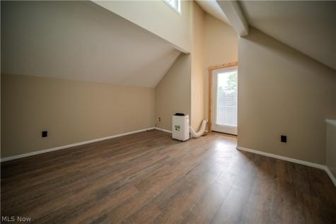 2632 Summit Road Ravenna OH 44266