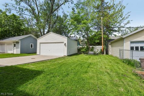 1308 Warren Road Lakewood OH 44107