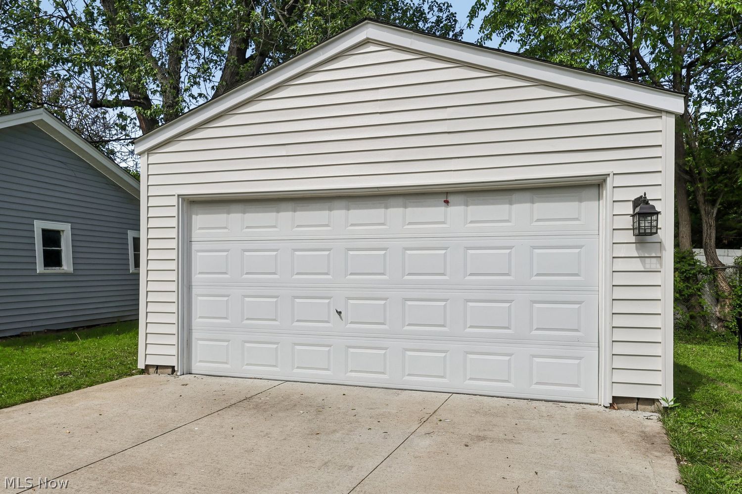 1308 Warren Road Lakewood OH 44107
