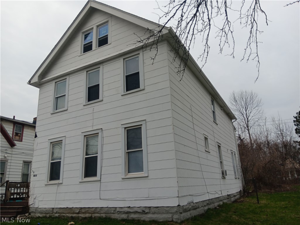 3618 W 49th Street Cleveland OH 44102