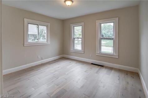 7619 Lawn Avenue Cleveland OH 44102