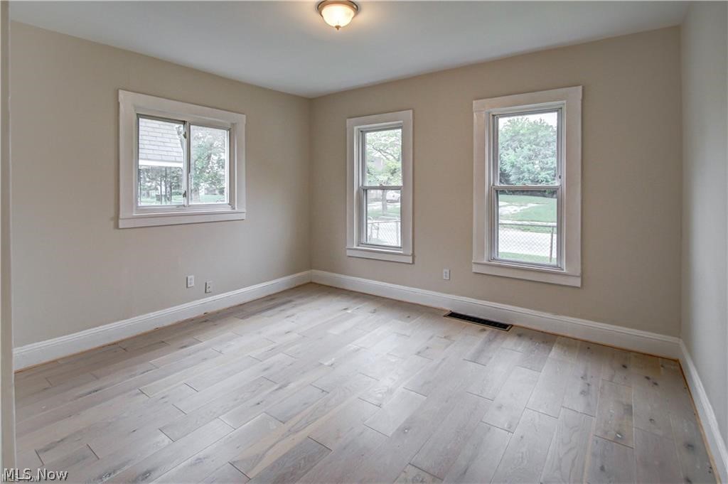 7619 Lawn Avenue Cleveland OH 44102