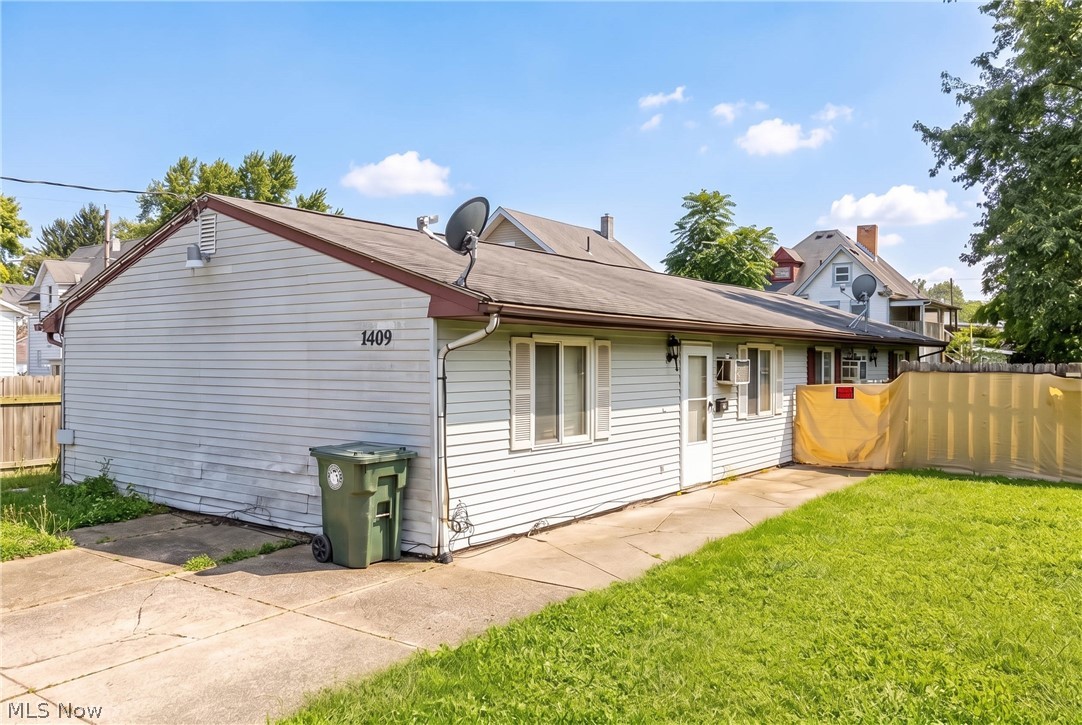 1409 Rowland Avenue NE Canton OH 44705