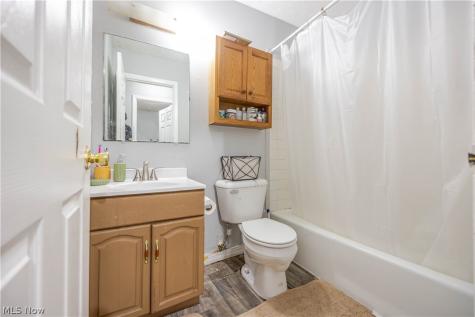 1409 Rowland Avenue NE Canton OH 44705