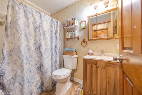 1409 Rowland Avenue NE Canton OH 44705