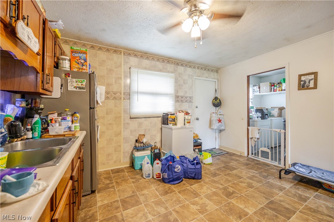 1409 Rowland Avenue NE Canton OH 44705