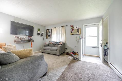 1409 Rowland Avenue NE Canton OH 44705