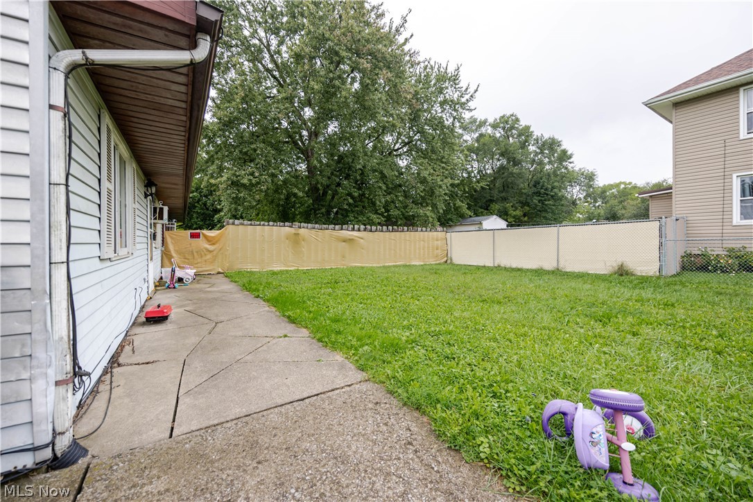 1409 Rowland Avenue NE Canton OH 44705