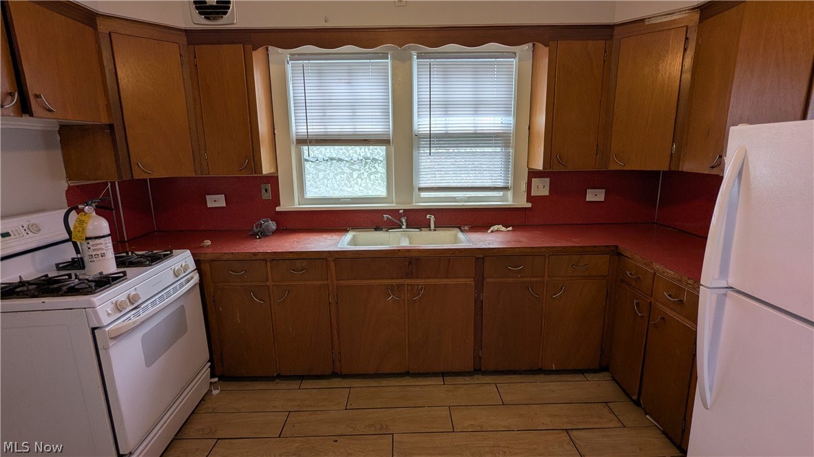 1411 Yale NW Canton OH 44703