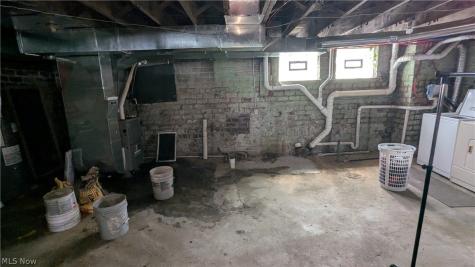 1411 Yale NW Canton OH 44703