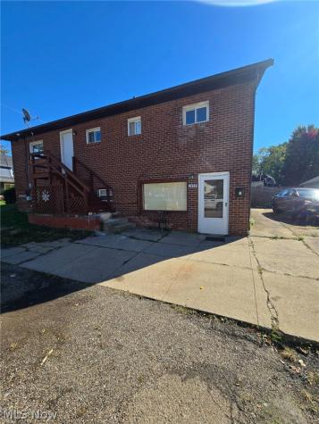 1455-1459 Struble Avenue NE Canton OH 44705