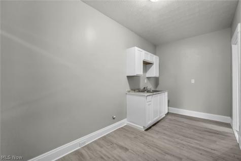 8111 Madison Avenue Cleveland OH 44102