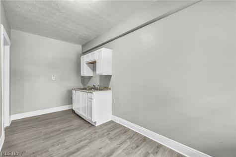 8111 Madison Avenue Cleveland OH 44102