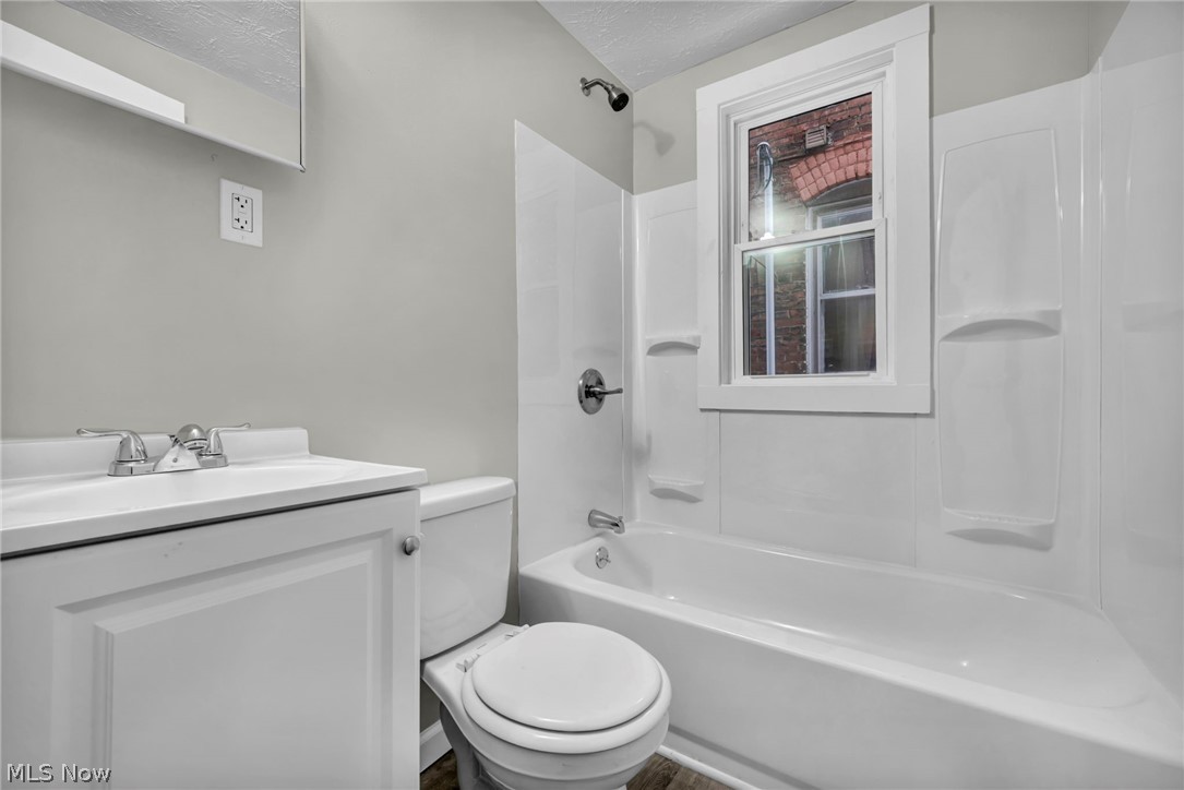 8111 Madison Avenue Cleveland OH 44102