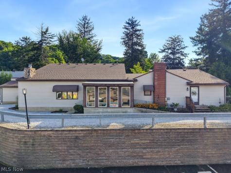 1177 W Portage Trail Extension Cuyahoga Falls OH 44223