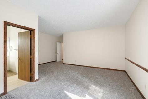 1177 W Portage Trail Extension Cuyahoga Falls OH 44223