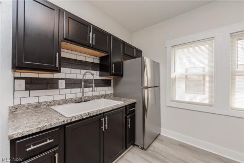 11711 Buckingham Avenue Cleveland OH 44120