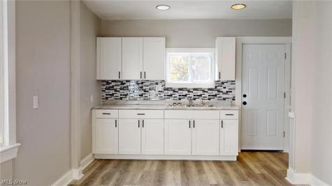 3915 Hyde Avenue Cleveland OH 44109