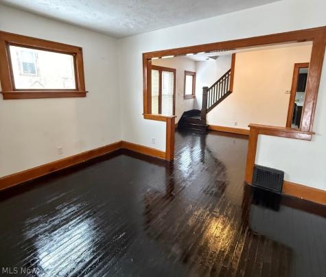 1836 E 33rd Street Lorain OH 44055