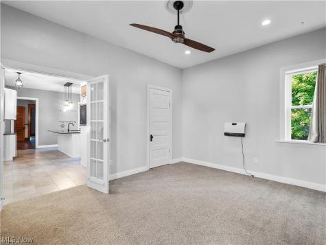 6110 W Clinton Avenue Cleveland OH 44102