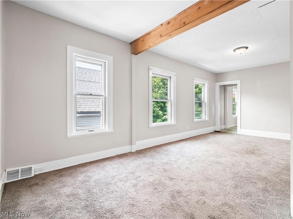 6110 W Clinton Avenue Cleveland OH 44102
