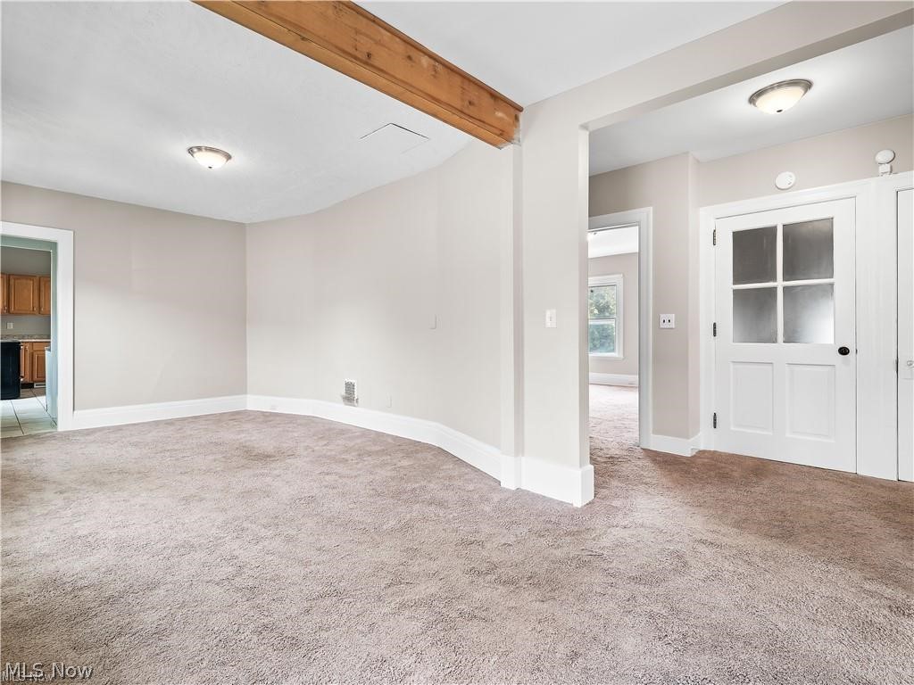 6110 W Clinton Avenue Cleveland OH 44102