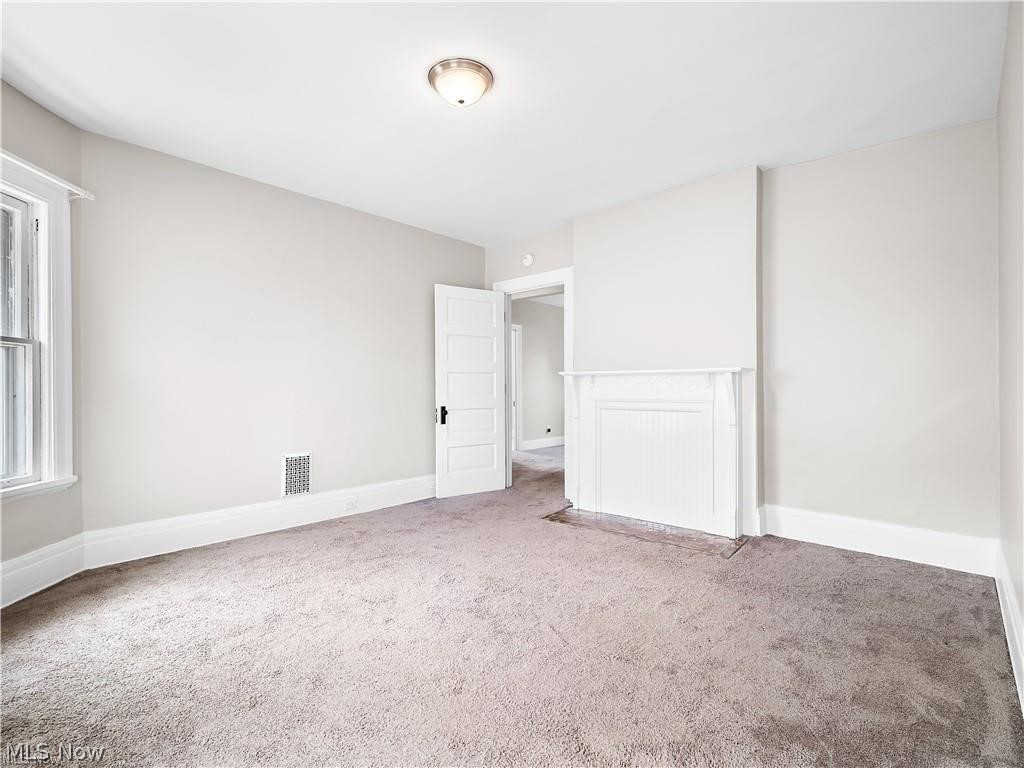 6110 W Clinton Avenue Cleveland OH 44102