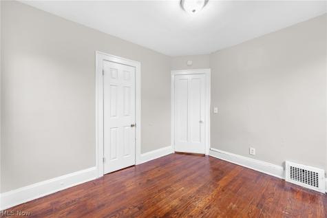 1719 Wayside Road Cleveland OH 44112